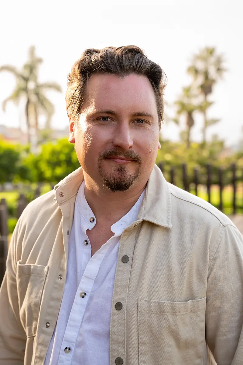 Author and consultant Tom